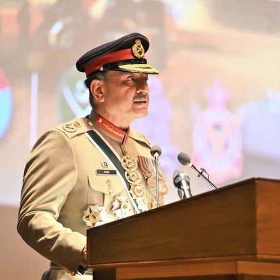 عاصم منير: على طالبان الأفغانية أن تختار بين باكستان و«تحريك طالبان باكستان»