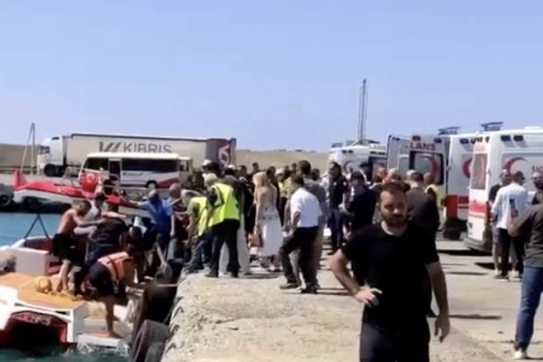 غرق سفينة تقل 270 شخصاً قبالة سواحل شمال قبرص