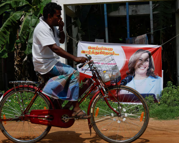 په هند کې د کمالا هرېس په پلرني کلي کې خلک په ټاکنو کې د هغې د بریا لپاره دعا کوي