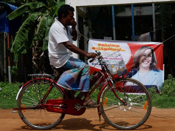 په هند کې د کمالا هرېس په پلرني کلي کې خلک په ټاکنو کې د هغې د بریا لپاره دعا کوي