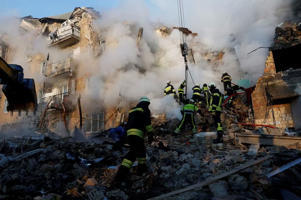 ناامیدی اروپا از صلح با پوتین؛ حمله جدید روسیه به کی‌یف ۲۱ کشته بر جا گذاشت