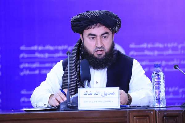 د افغانستان بانک طالب مرستیال: د کال تر پايه پر بانکي حسابونو لګیدلي بندیزونه پای ته رسوو