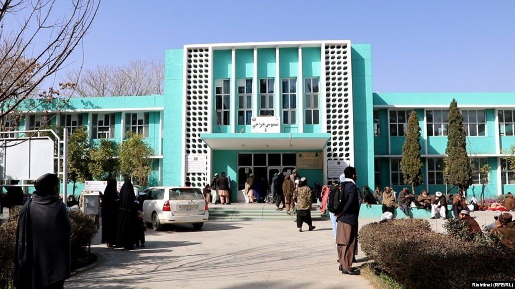 منابع از شفاخانه میرویس: انفجار در ناحیه اول شهر قندهار ۲۱ کشته و ۵۰ زخمی برجا گذاشت