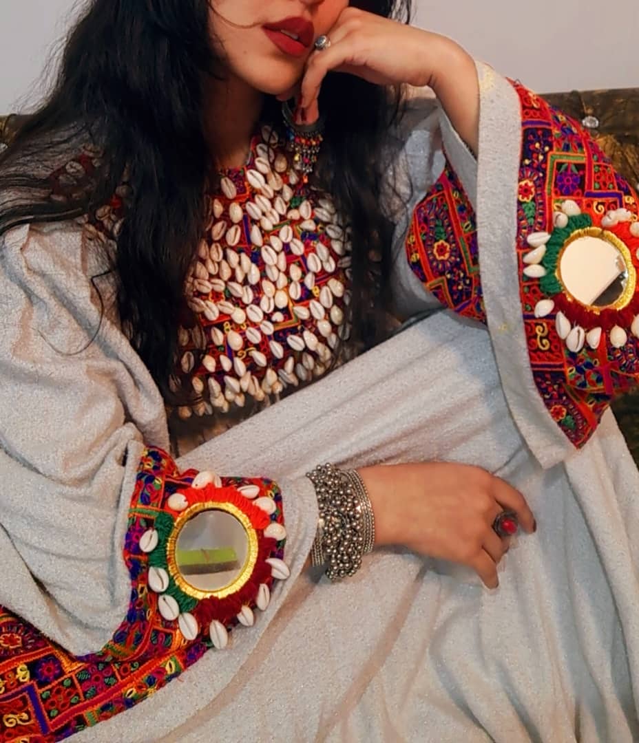 نمونه طراحی لباس از آرمینه