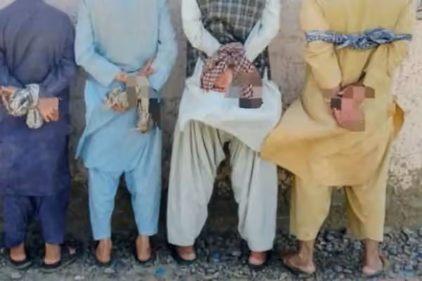 طالبانو د یوه ایراني په ګدون ۱۰ کسان د ناقانونه تګ، وسلو او جعلي پيسو کارولو په تور نیولي