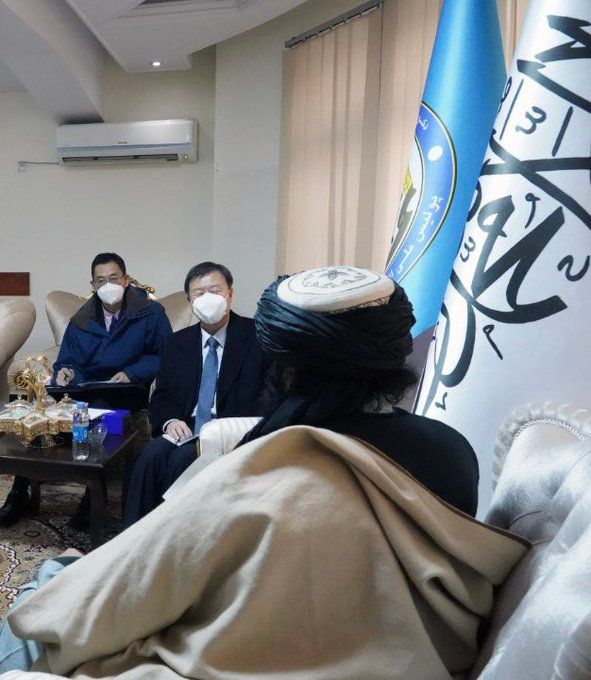 سفیر چین در کابل: امریکا با وضع تحریم‌های اقتصادی انتقام شکست خود در افغانستان را می‌گیرد