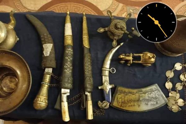 طالبان وايي د ډالرو او تاریخي اثارو د قاچاق په تور یې ۴۰ تنه نیولي
