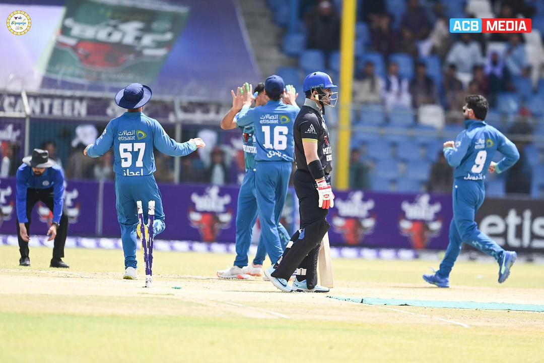 شپږیزه لیګ؛ بست ساتونکو د ۸۲ منډو په توپیر مس عینک لوبډلې ته ماتې ورکړه 