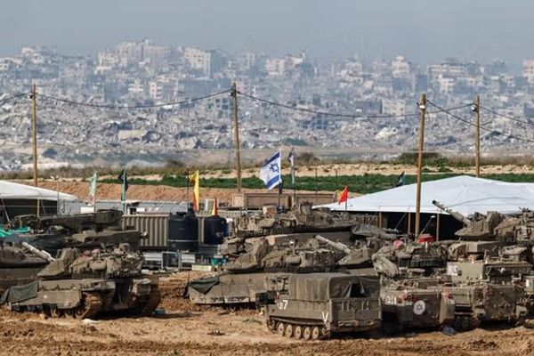 حماس بېوسلې کول ردوي؛ ټرمپ د «غزې بېوسلې کول» او د سولې پلاوي د جوړېدو خبر ورکړ