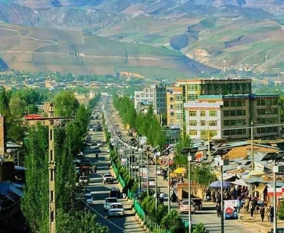 د ناوې او زوم په ګډون بدخشان کې د ټرافیکي پېښې له امله ۵ کسان مړه شوي