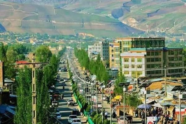 د ناوې او زوم په ګډون بدخشان کې د ټرافیکي پېښې له امله ۵ کسان مړه شوي