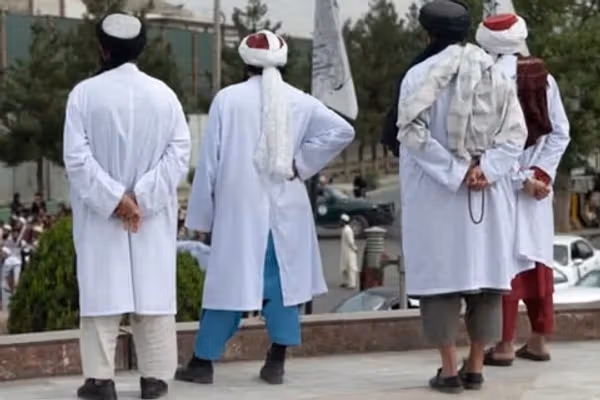 تېره میاشت؛ طالبانو په بېلابېلو ولایتونو کې ۴۵ کوډګر نیولي دي