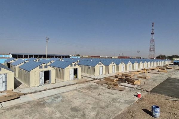 طالبان در مرز اسلامقلعه برای بازگشتکنندگان کمپ موقت میسازد