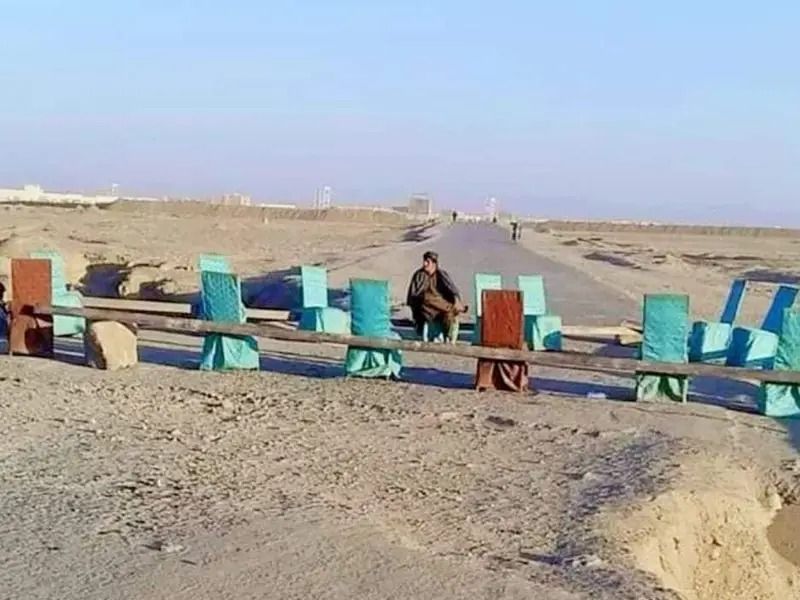 معترضان به منع سفر بدون ویزا میان پاکستان و افغانستان، شاهراه کویته - چمن را بستند