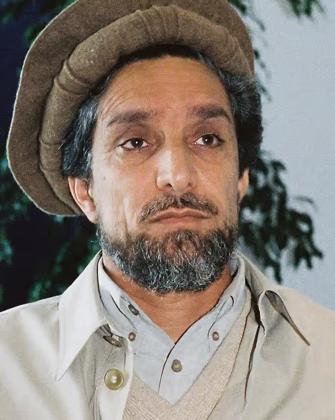 شخصيات سياسية تؤكد ضرورة مواصلة نهج أحمد شاه مسعود