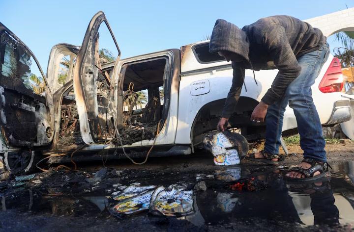 هفت امدادگر خارجی در حمله اسرائیل به غزه کشته شدند