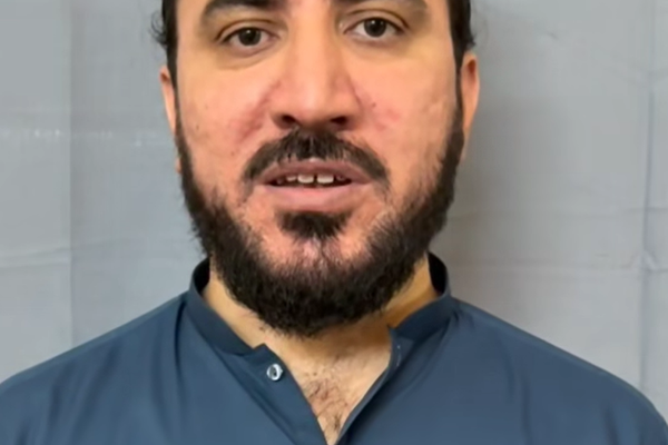 منظور پښتين: د «پنجابي استعمار» په پاليسيو کې د پښتنو وژنه روانه ده او زېرمې یې لوټل کيږي