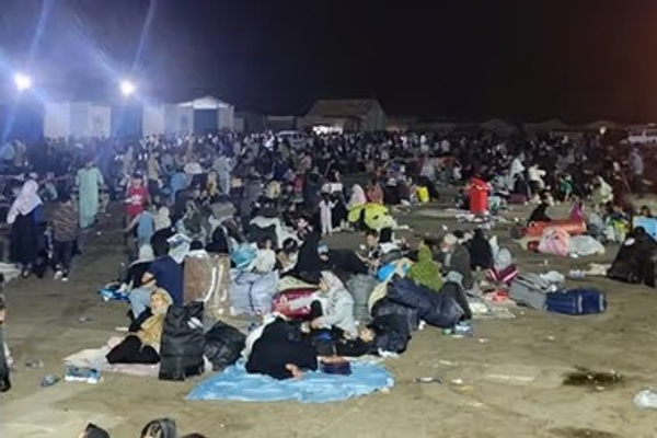 بېسرپناه کډوال؛ له ایرانه را اېستل شوي کډوال د کورونو له لوړو کرایو شکایت کوي