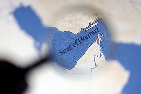 رسانههای اسرائیل: بسته شدن دوباره تنگه هرمز خطر آغاز دوباره درگیریها را افزایش داده است