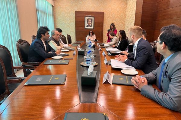 Pakistani Diplomat Discusses Afghanistan With German Parliamentary Delegation