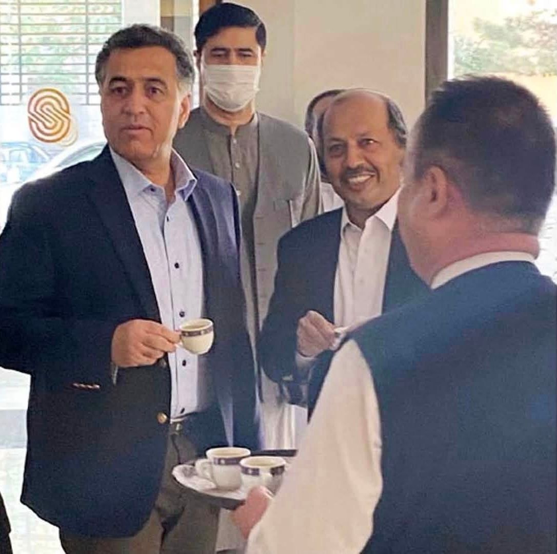 منصور احمد خان: د افغانستان او پاکستان ترمنځ اړیکې د تاریخ تر ټولو بحراني حالت کې دي