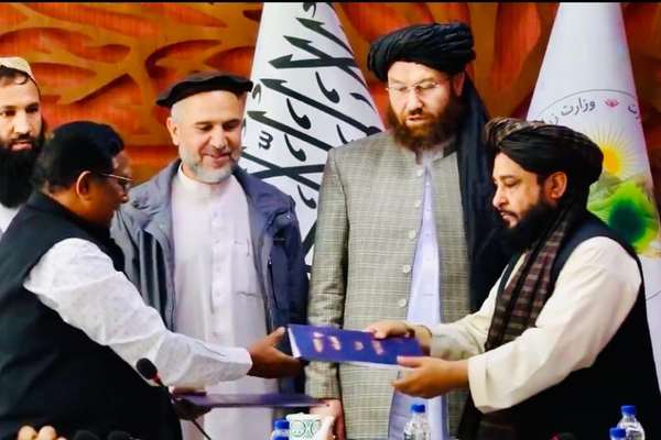طالبان وایي د بزګرانو د ملاتړ په موخه یې د ۳۴ میلیونه ډالرو په ارزښت هوکړه لاسلیک کړې