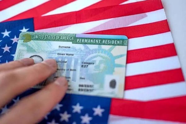 دولت ترامپ روند درخواست گرین کارت را محدود کرد