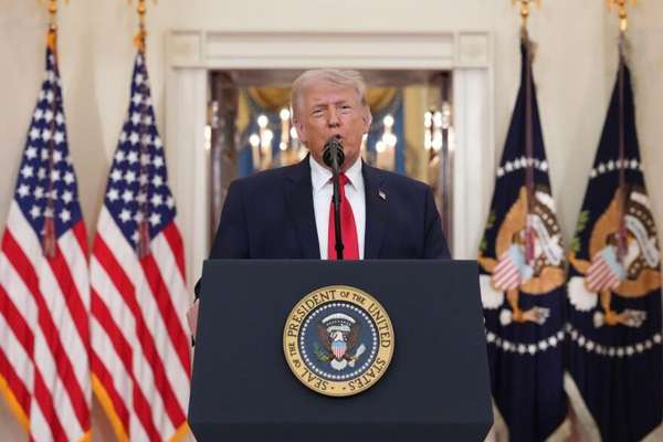 ټرمپ: د ترهګرۍ تر ټولو لوی ملاتړي ایران ته د اټومي وسلو د ترلاسه کولو اجازه نهورکوو