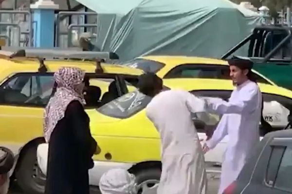 وزیر طالبان محتسبان امر به معروف را «برگزیدگان خداوند» خواند
