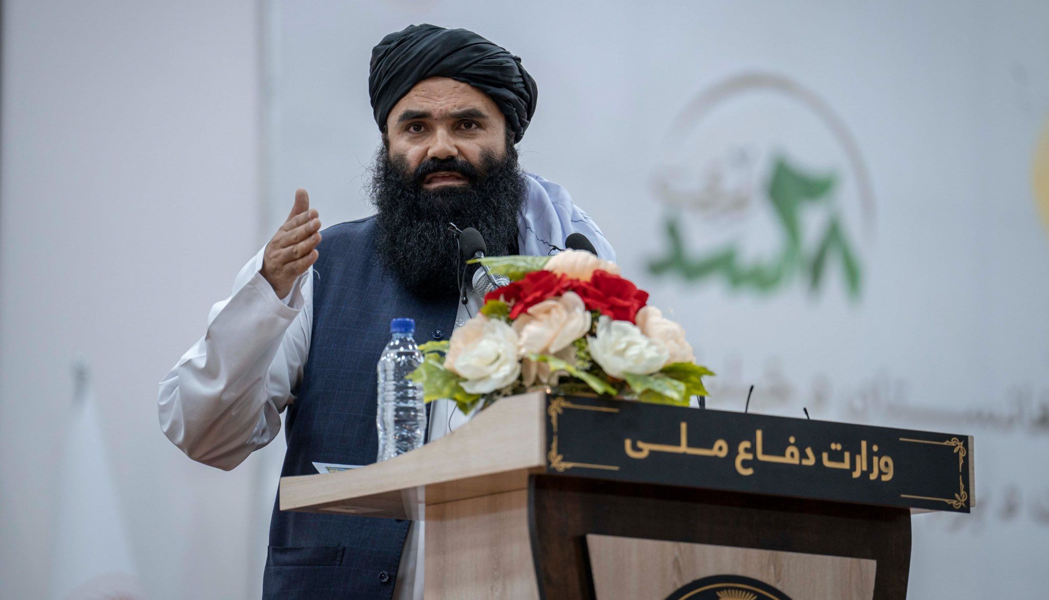 سراج‌الدین حقانی: نیاز به بحث درباره امان الله خان نیست، برخی از نام‌ها ممنوع شده‌اند