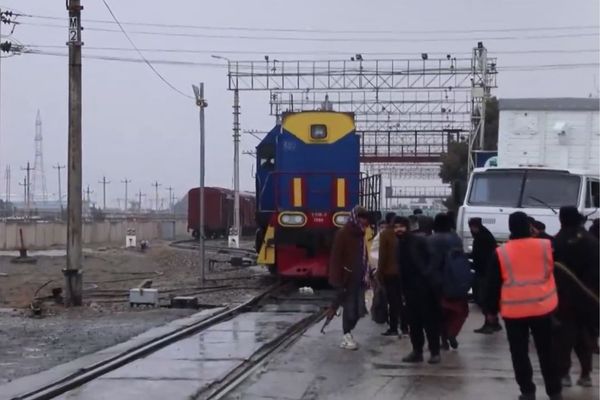 د طالبانو د ټولګټو چارو وزارت: ډېر ژر به د افغان ـ ټرانس رېل پټلۍ د مطالعې کار پیل شي