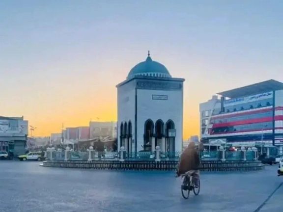 منابع میگویند طالبان برخی دکانهای صرافی در سپین بولدک قندهار را مسدود کرده است