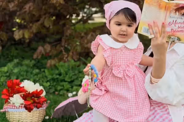 په هرات کې یوه کارګره ښځه تورنه شوې چې یو ماشوم یې له پنځم پوړ لاندې غورځولی