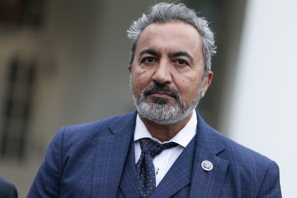 اېمي بیرا: د بهرنیو مرستو په تړاو د ټرمپ اقدام د امریکا اعتبار ته زیان رسولی