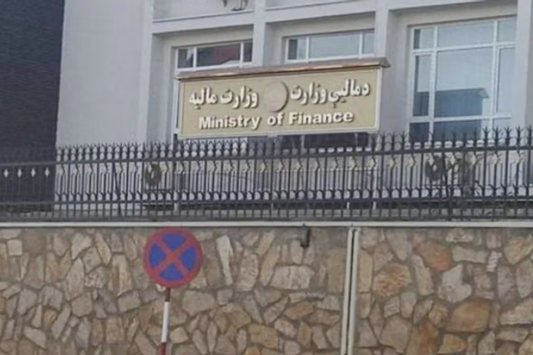 مصادر: زعيم طالبان صادق على موازنة العام المالي الحالي