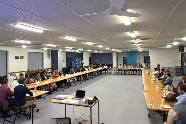 په اسټرالیا کې د «ملي مرکې» په غونډه کې د لویې جرګې پر جوړولو ټینګار شوی