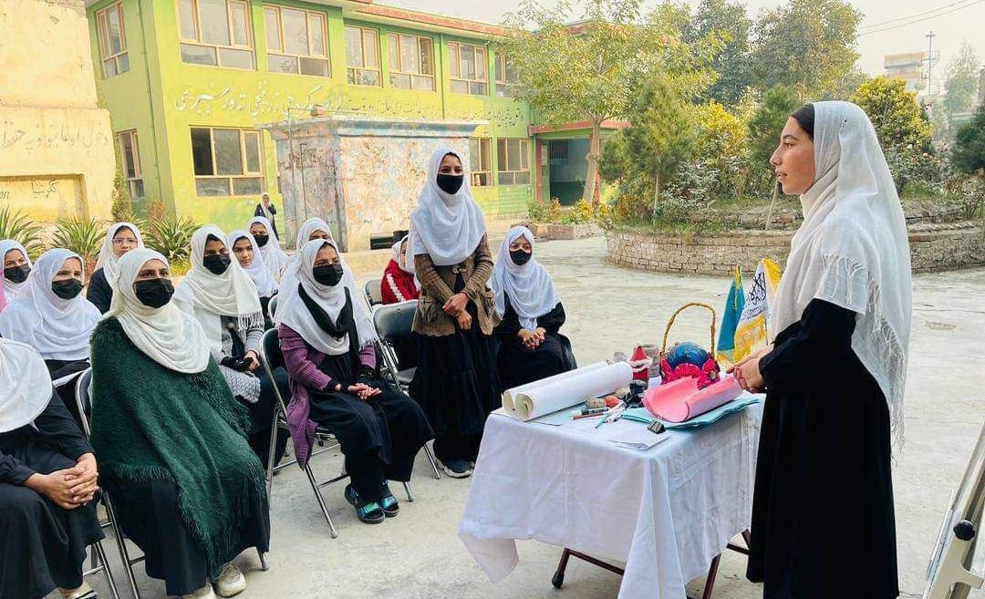 د زده کړې نړیواله ورځ؛ طالبان وایي افغانستان کې ۱۳میلیونه زده کونکي پر زده کړو بوخت دي