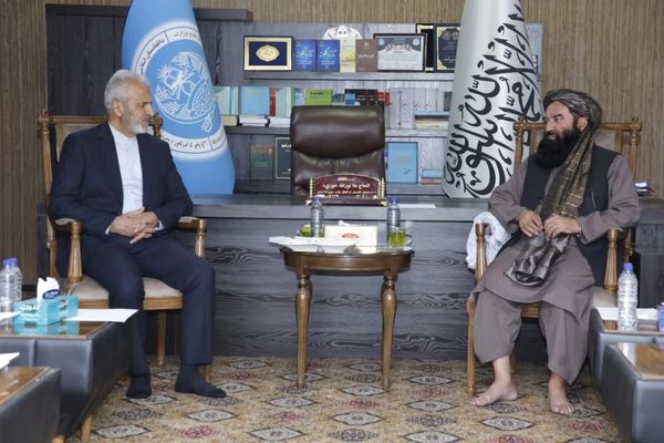 إيران وطالبان يبحثان التعاون الحدودي وملف اللاجئين الأفغان