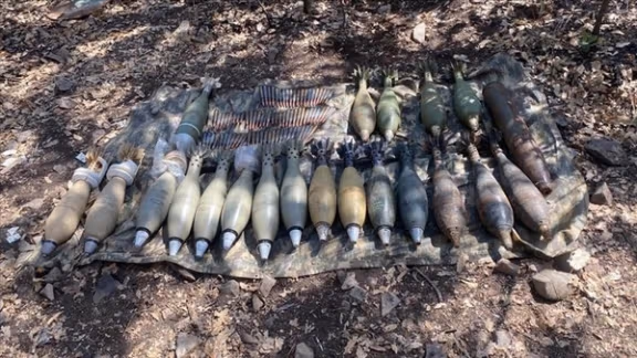 طالبان وایي، په پکتيا کې یې درنې وسلې او چاودېدونکي توکي نيول دي