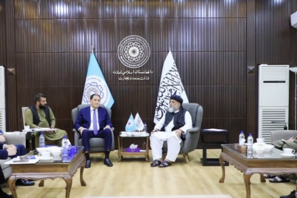 طالبان وقزاقستان تتفقان على رفع حجم التبادل التجاري إلى 3 مليارات دولار