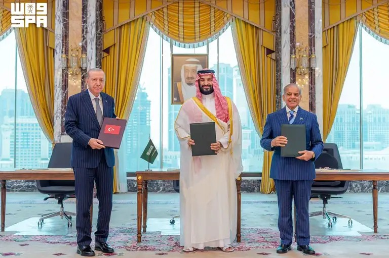 صمت طالبان إزاء الاتفاق الدفاعي بين تركيا والسعودية وباكستان