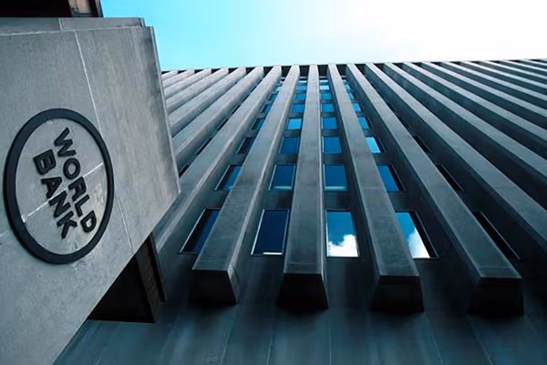 طالبان: بانک جهانی ۴۵ میلیون دالر بدهی شرکتهای قراردادی در افغانستان را پرداخت میکند