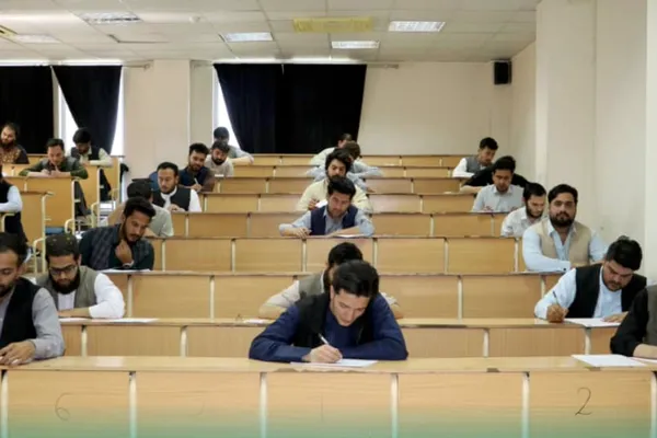 د نجونو له ګډون پرته؛ طالبانو په کابل کې د طبي اکمال تخصص بستونو ازموینه واخیسته