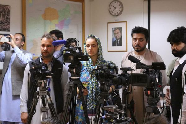 د طالبانو تر کنټرول لاندې رسنۍ؛ افغان خبریالان د بقا لپاره جګړه کوي
