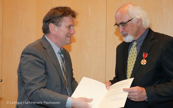 برنده «نشان افتخار شایستگی جمهوری فدرال آلمان» در زندان استخبارات طالبان