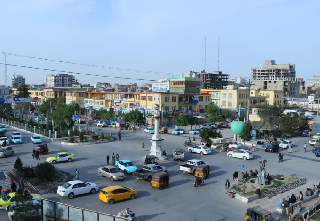 منع نشر تصویر زنده‌جان؛ طالبان از پخش «مستند دشت لیلی» در یک چهارراهی در بلخ خبر داد