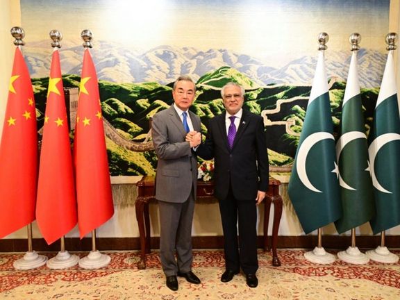 د سټراټېژیکو خبرو شپږم پړاو؛ د چین د بهرنیو چارو وزیر اسلاماباد ته رسېدلی
