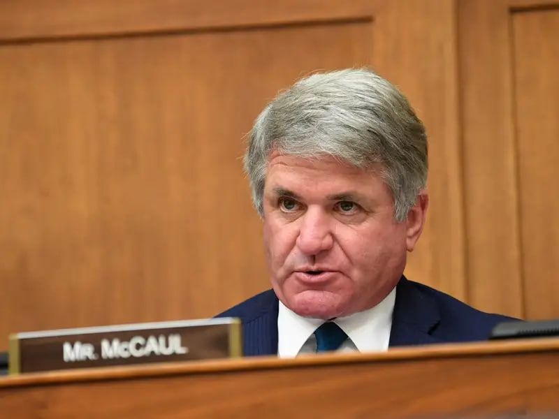 مکال در جلسه بررسی موافقتنامه دوحه: اشرف غنی 'بزدلانه' فرار کرد و دولت فروپاشید