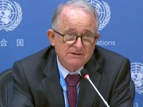 ریچارډ بینیټ: نړیوال سازمانونه باید له سیلاب ځپلو سره د مرستې لپاره زیاتې پیسې ځانګړې کړي