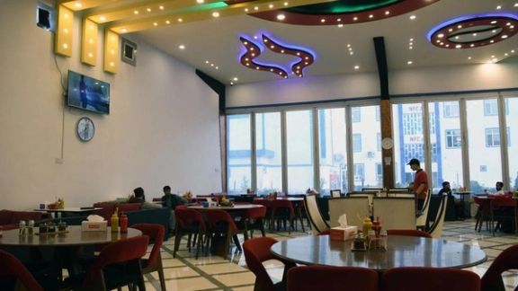 طالبان از کارمندان هوتلها در قندهار خواست «لباس غربی» نپوشند